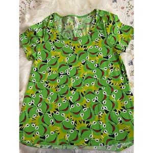 LuLaRoe "CLASSIC T" Shirt Size medium  Disney MUPPETS Kermit the Frog.